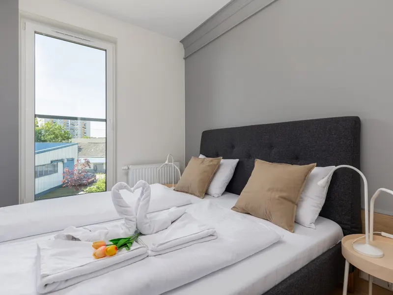 Stylowy Apartament z Balkonem | Prywatny Parking – zdjęcie 2