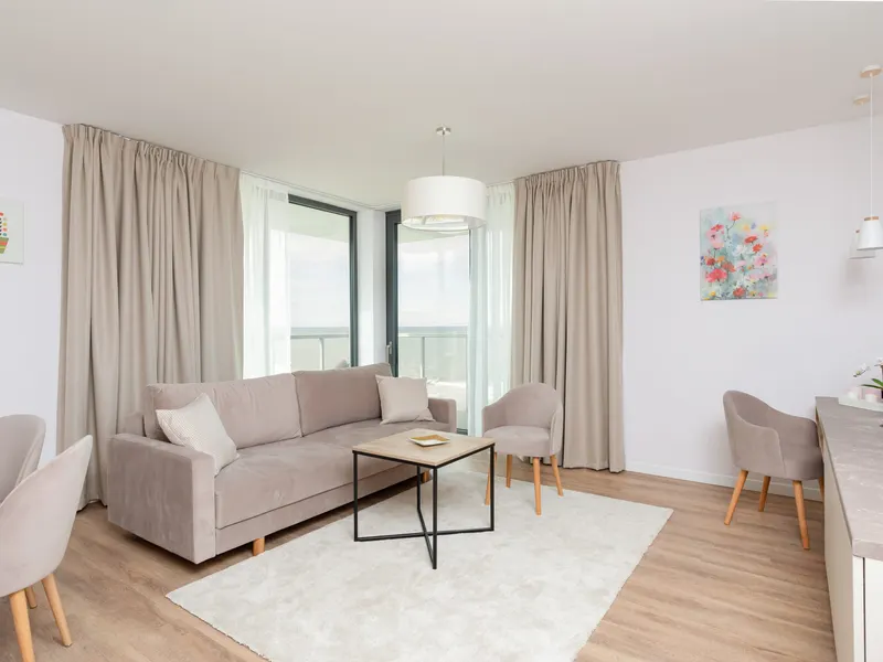 Przestronny Apartament z Widokiem na Morze | Balkon | Parking – zdjęcie 1