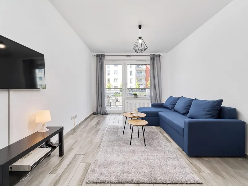 Przytulny Apartament | Balkon i Miejsce do Pracy – zdjęcie 1