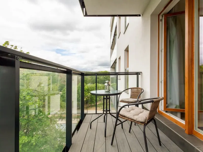 Nowoczesny Apartament z Balkonem | Blisko Plaży i Parku – zdjęcie 4