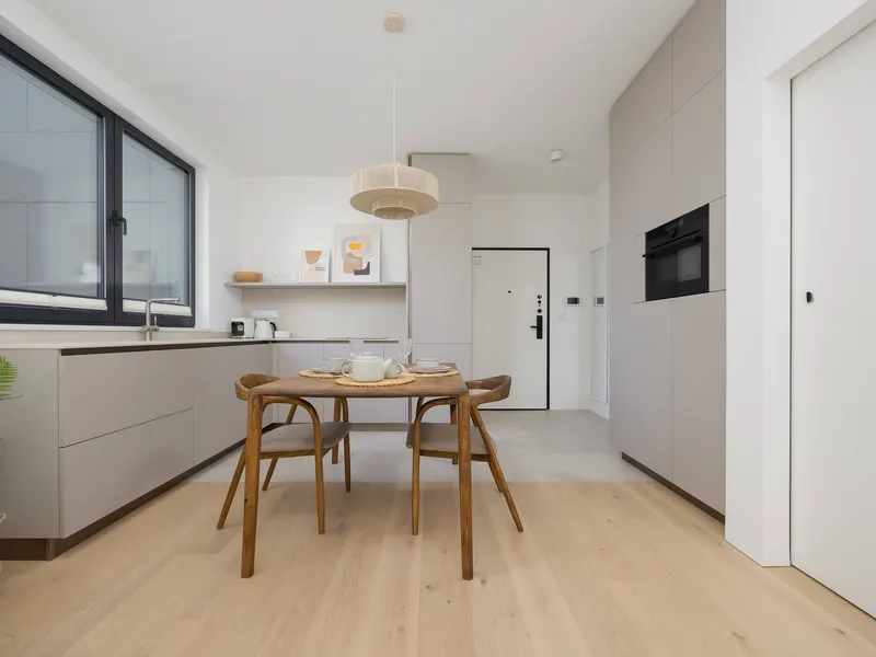 Stylish Apartment with Balcony | Air Conditioning | Close to the Metro – photo 3