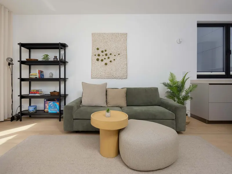 Stylish Apartment with Balcony | Air Conditioning | Close to the Metro – photo 1