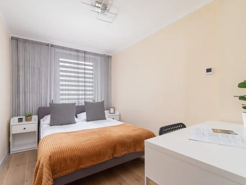 Klimatyzowany Apartament z Tarasem | Miejsce do Pracy – zdjęcie 2