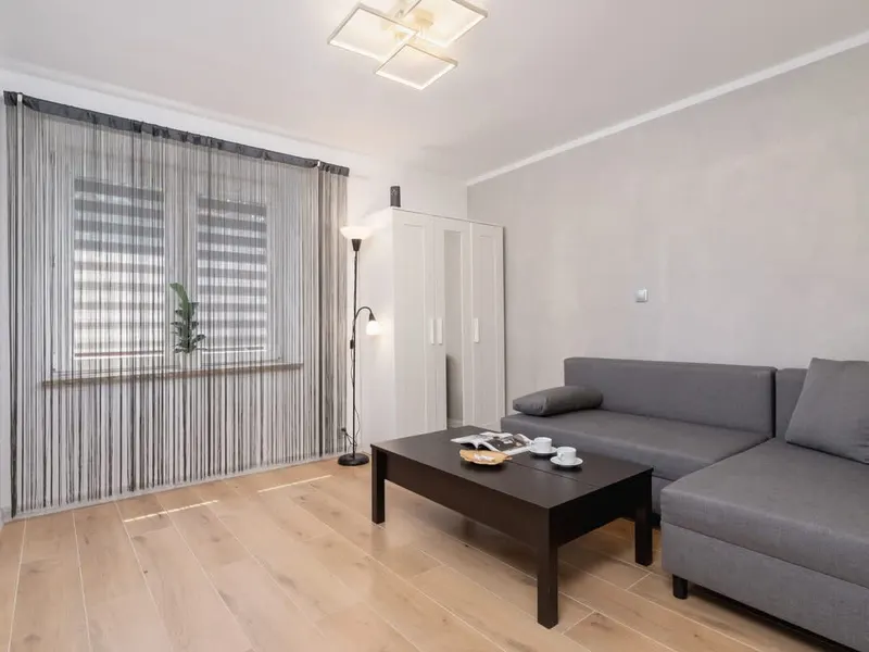 Klimatyzowany Apartament z Tarasem | Miejsce do Pracy – zdjęcie 1