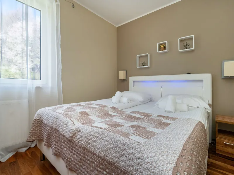 Gemütliche Wohnung | Zwei Schlafzimmer | Parkplatz – Foto 2