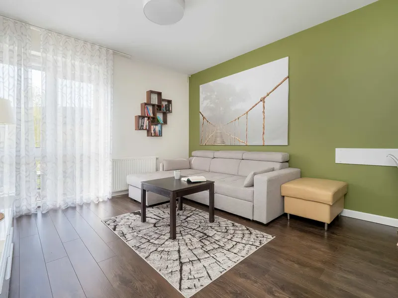 Komfortable Wohnung mit Balkon | Parkplatz – Foto 1
