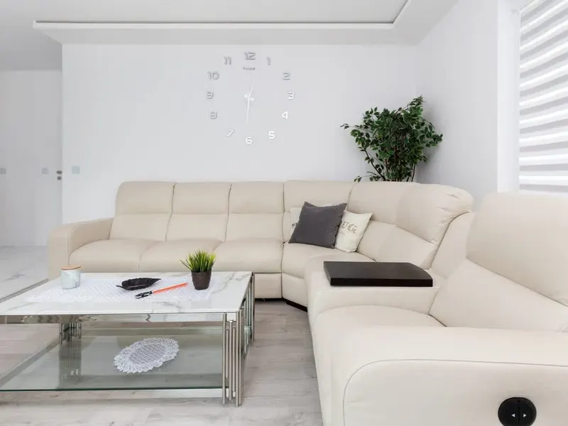 Bright Apartment | Two Parking Spaces, Balcony – photo 2