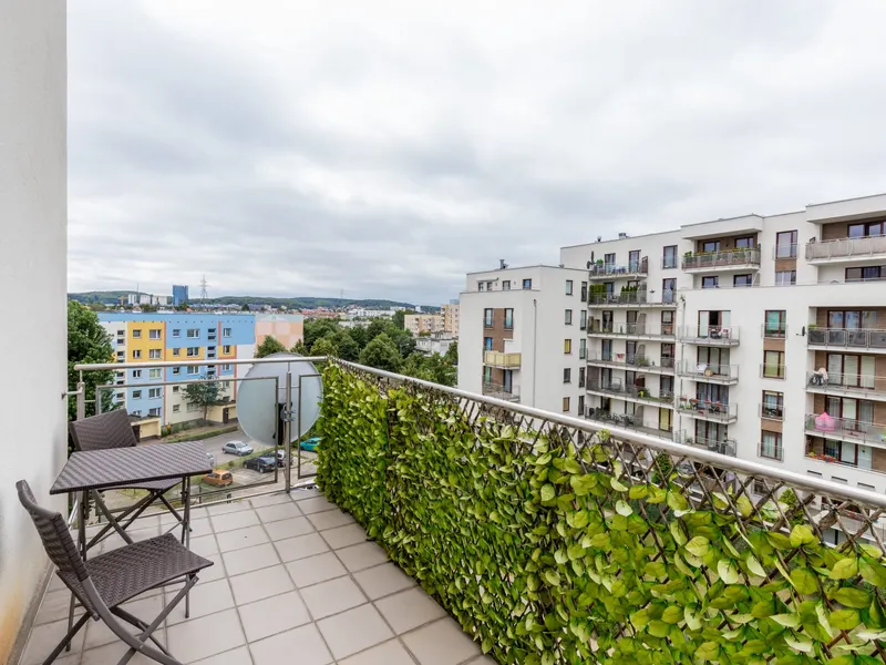 Elegancki Apartament | Balkon i Miejsce do Pracy – zdjęcie 4