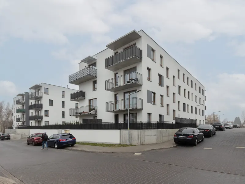 Przytulny Apartament | Balkon, Parking i Miejsce do Pracy – zdjęcie 3