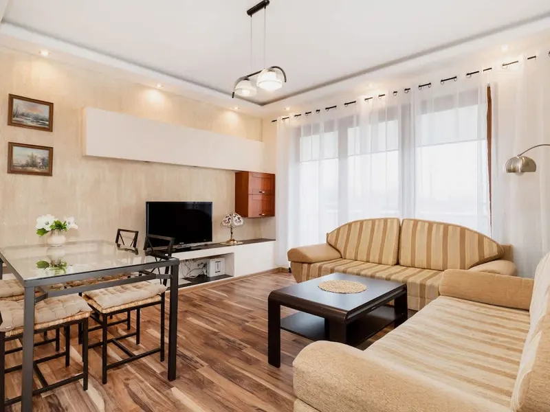 Przytulny Apartament z Wanną | Balkon i Osobna Sypialnia – zdjęcie 1