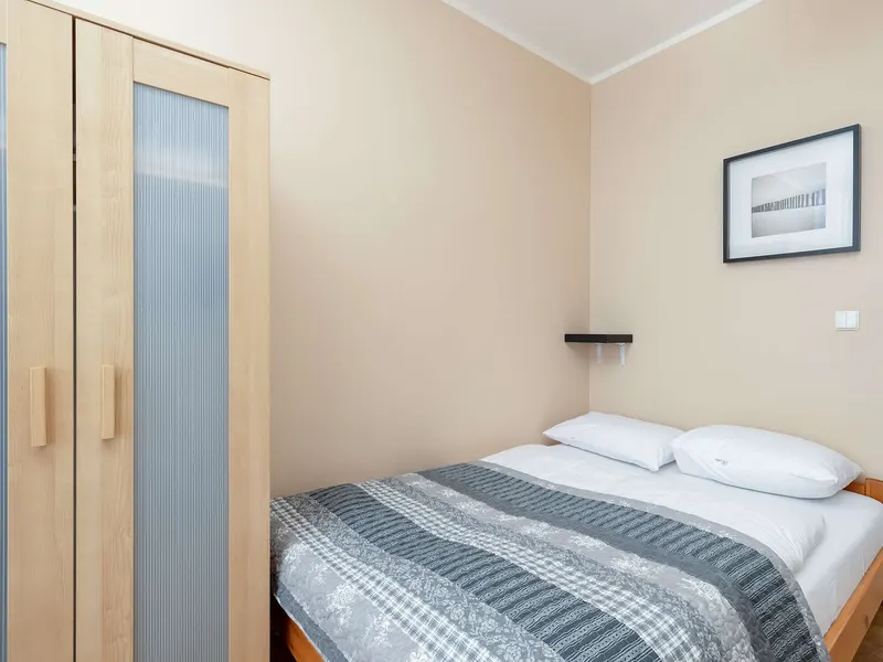 Przytulny Apartament z Balkonem | 220 m do Kolei – zdjęcie 2