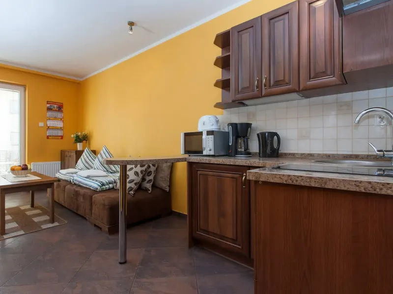 Cozy Studio in the Center | Sunny Balcony – photo 3