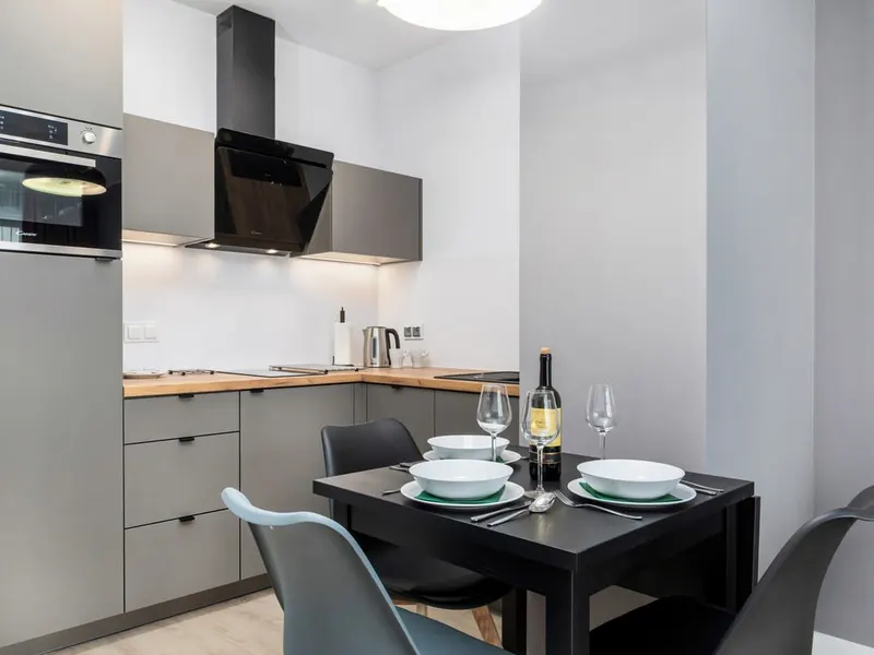 Bright Apartment with a Balcony | Close to the City Centre – photo 2