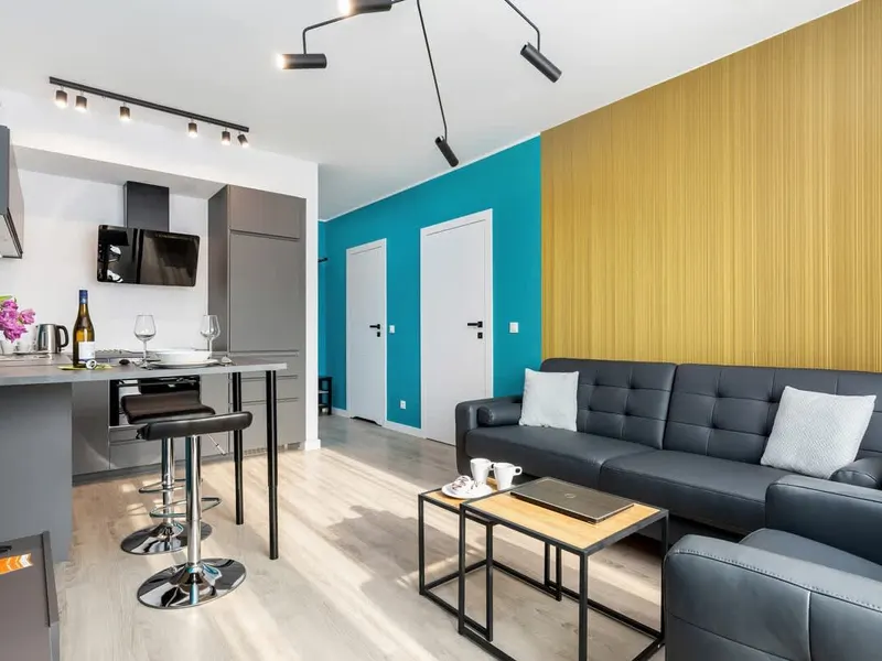 Stilvolles Appartement im Stadtzentrum | Balkon und Parkplatz – Foto 4