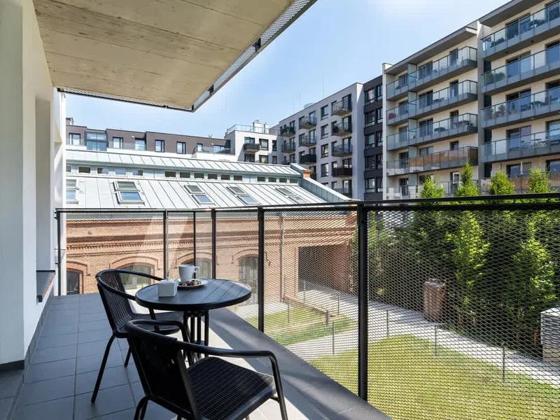 Przestronny Apartament w Centrum | Balkon i Parking – zdjęcie 3