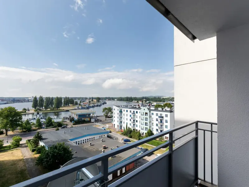 Przestronny Apartament | 2 Sypialnie i Balkon z Widokiem na Port – zdjęcie 5