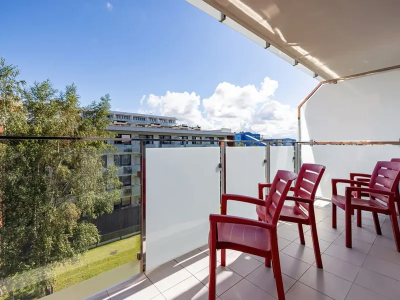 Nadmorski Apartament | 400 m do Plaży, Siłownia, Balkon – zdjęcie 4