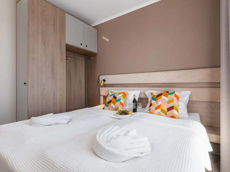 Modernes Apartment mit Balkon | Privatparkplatz – Foto 2