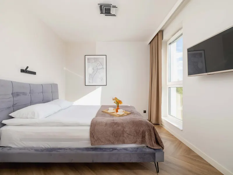 Klimatisierte Wohnung | 2 Schlafzimmer, Parkplatz, Arbeitsraum – Foto 2