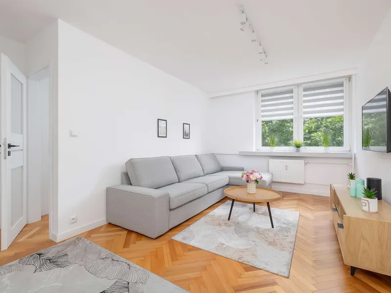 Komfortable Wohnung im Zentrum | Balkon und Nähe zum Spodek – Foto 4