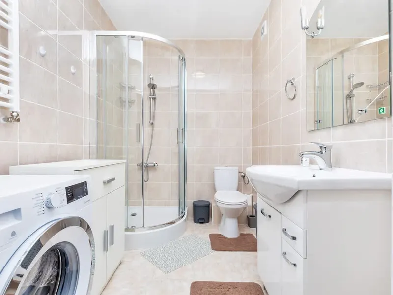 Beige Wohnung im Zentrum | Parkplatz und Balkon – Foto 4