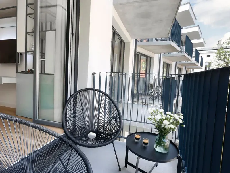 Eleganckie Studio w Centrum | Balkon i Smart TV – zdjęcie 3