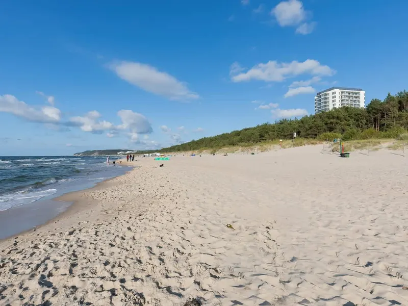 Przytulne Studio 150 m od Plaży | Balkon i Parking – zdjęcie 1