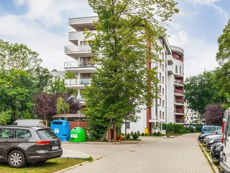 Apartment by the River in Kolobrzeg | Balcony and Parking – photo 5