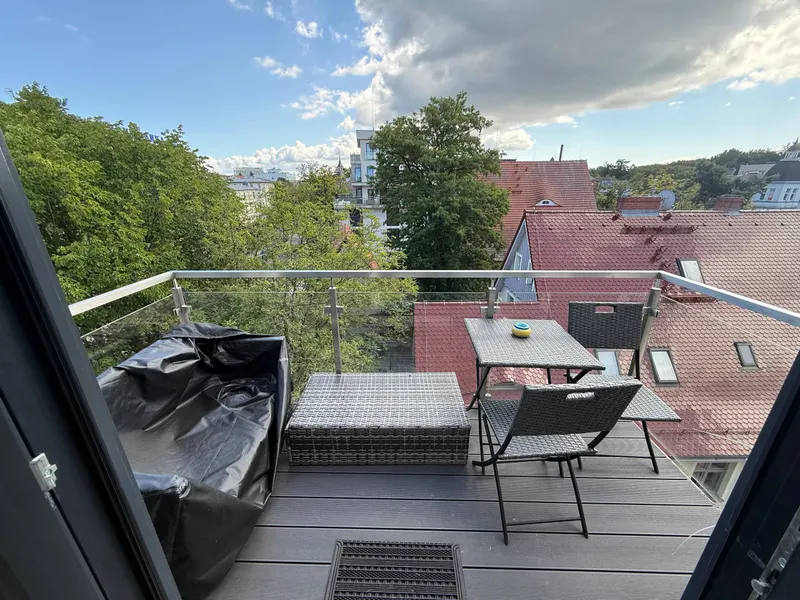 Klimatyzowany Apartament z Balkonem | 300 m do Plaży – zdjęcie 3
