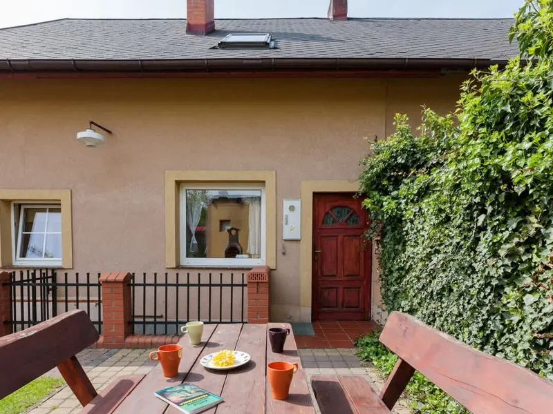 Geräumige Wohnung | 5 Schlafzimmer, Terrasse, Parkplatz – Foto 1