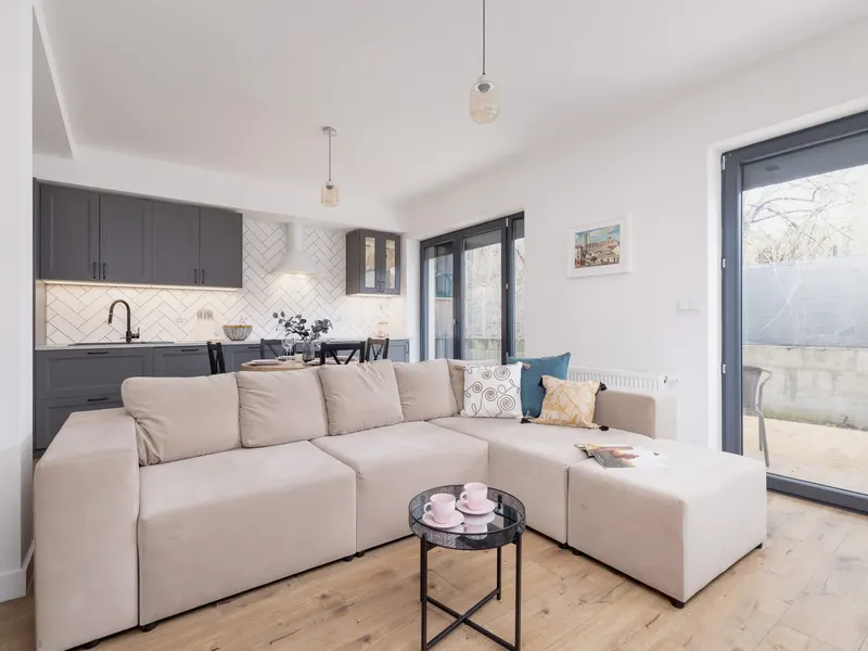Stylowy Apartament z Tarasem | Praca Zdana | Parking – zdjęcie 1