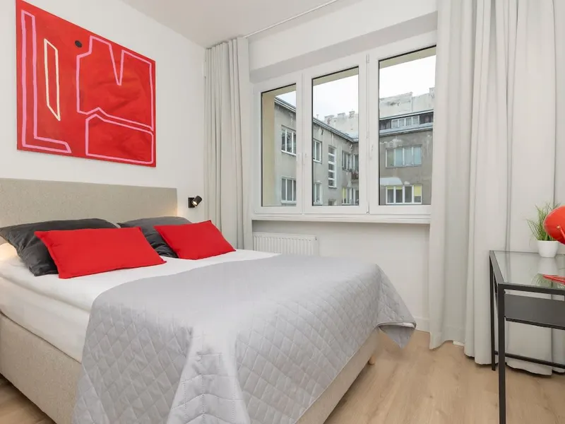 Geräumiges Appartement mit 3 Schlafzimmern | Balkon | Zentrum – Foto 1