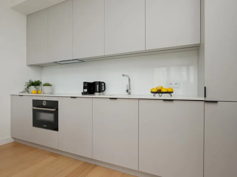 Geräumiges Appartement | Parkplatz | Zentrum | Schreibtisch – Foto 3