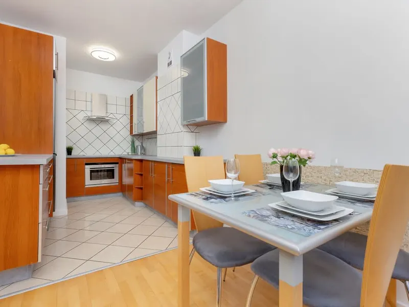 Geräumige Wohnung | Parkplatz | Arbeitsraum – Foto 5