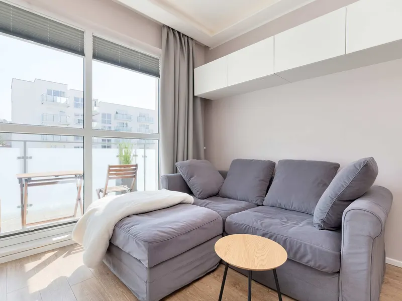 Moderne Wohnung | Parkplatz, Balkon, Arbeitsraum – Foto 1