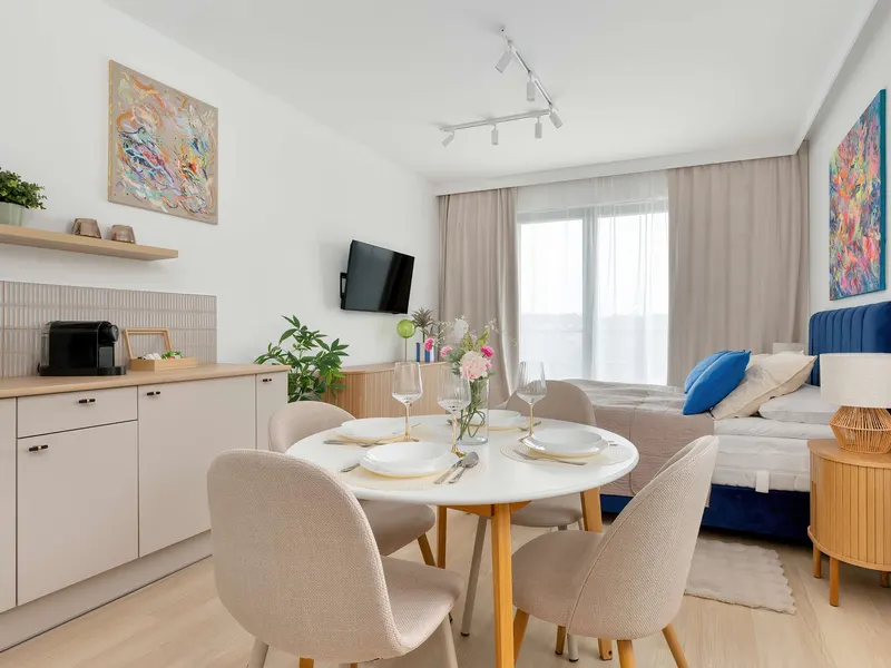 Modernes Studio mit Balkon | Ideal für Familien – Foto 2
