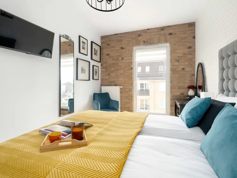 Geräumige Wohnung | 2 Schlafzimmer, Parkplatz, Balkon im Zentrum – Foto 2
