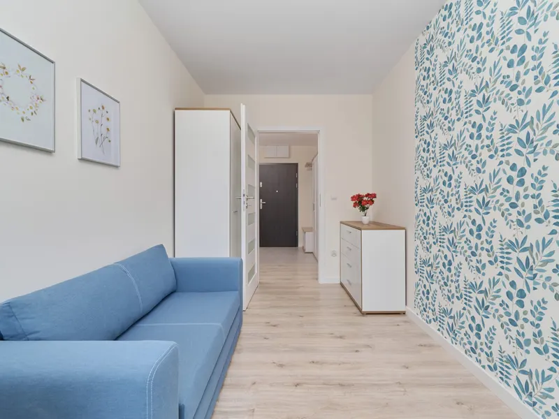 Jasny apartament z dwiema sypialniami | Garaż i biurko – zdjęcie 3