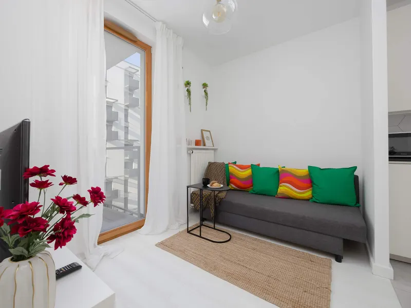 Cozy Apartment with Parking Near EXPO XXI by Noclegi Renters – photo 2