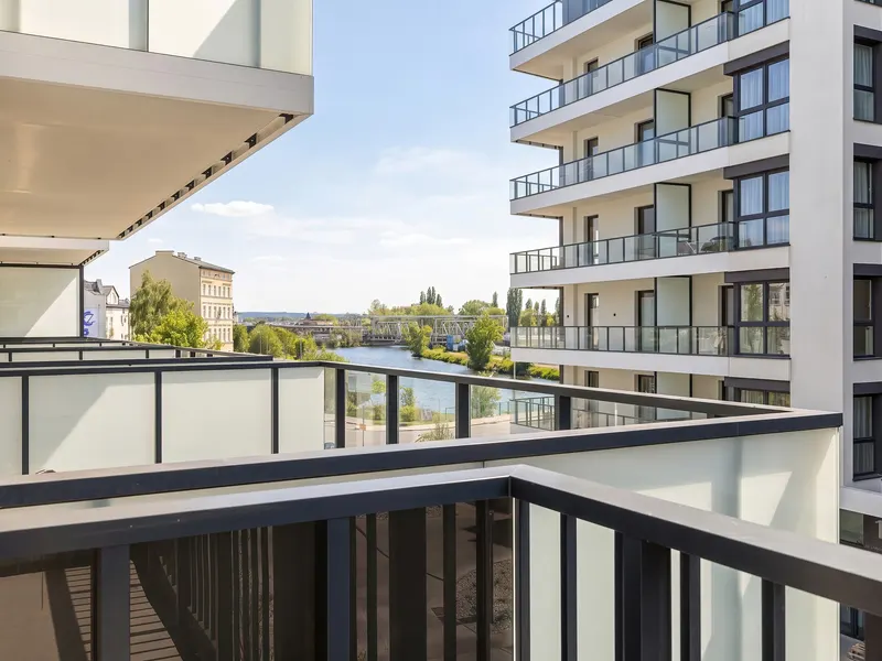 Functional Studio with Balcony | Parking | River View – photo 3