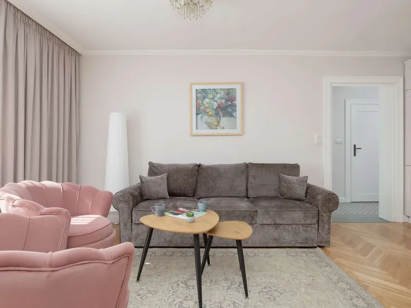 Stylish Apartment in the Center | Balcony | 2 Bedrooms – photo 5