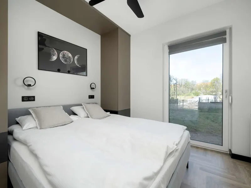 Spacious Apartment | Garden and Workspace – photo 1