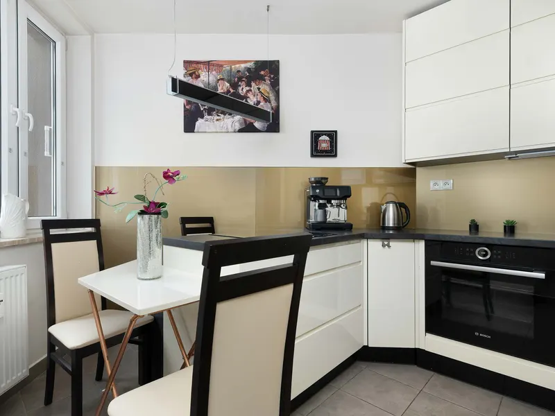 Klimatisierte Wohnung | 2 Balkone und Stadtblick – Foto 4