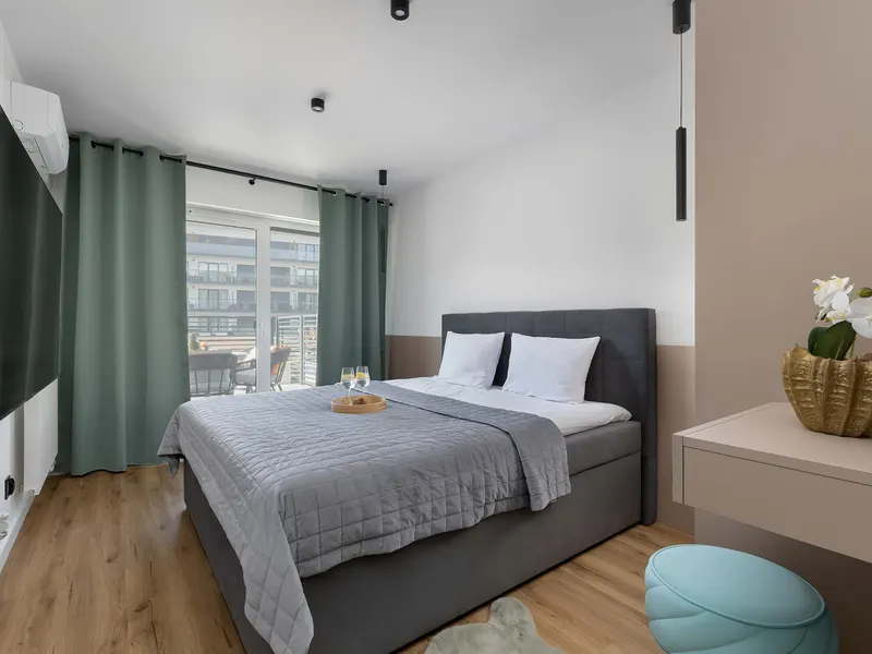 Stylowy Apartament z Basenem | Blisko Plaży – zdjęcie 1