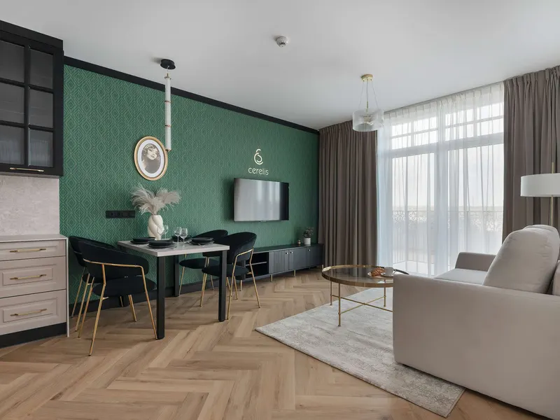 Elegantes Apartment mit Balkon | Klimaanlage | In der Nähe des Thermalbads – Foto 1