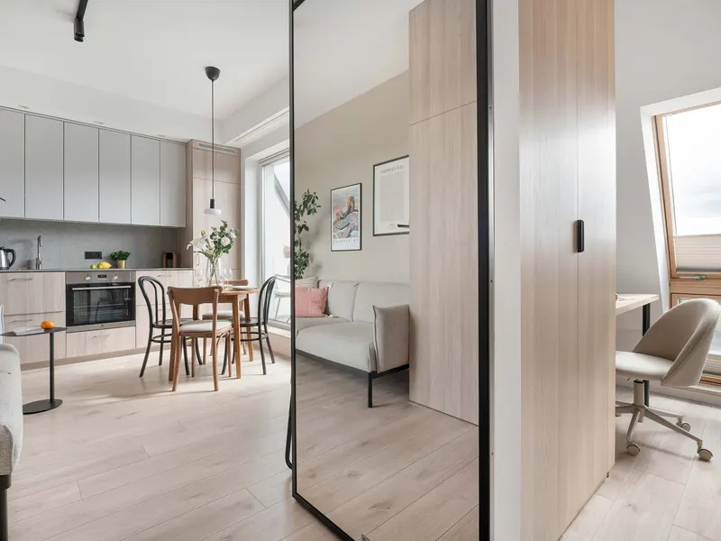 Cozy Apartment with a Balcony | Parking | Desk – photo 5