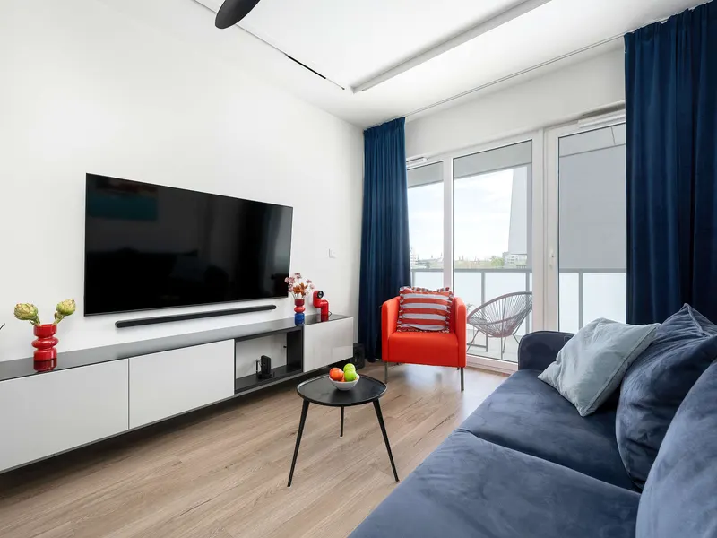 Elegancki Apartament z Widokiem na Odrę | Miejsce do Pracy | Parking | Balkon – zdjęcie 1