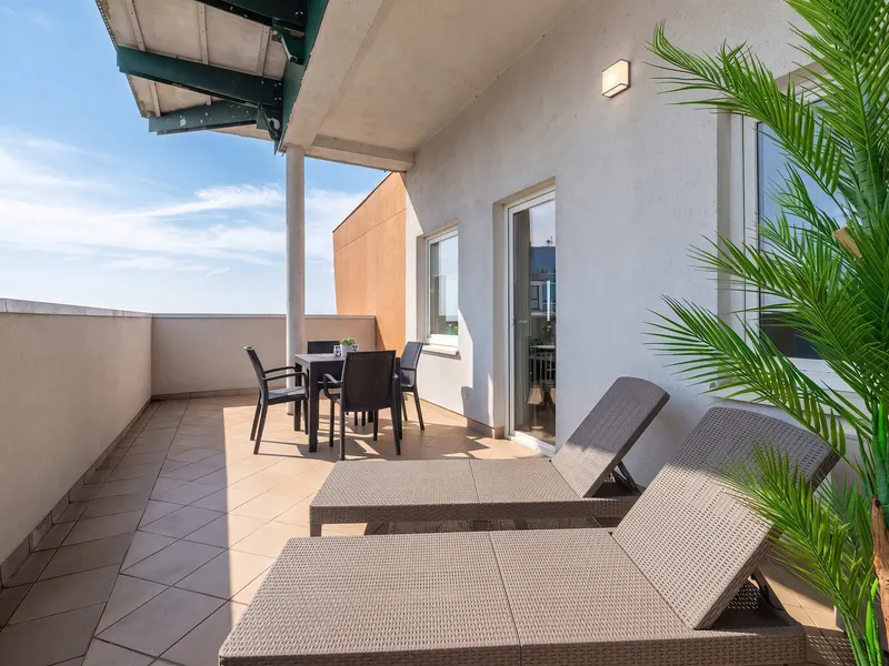 Rodzinny Apartament z 2 Sypialniami | Balkon | Blisko Portu – zdjęcie 4