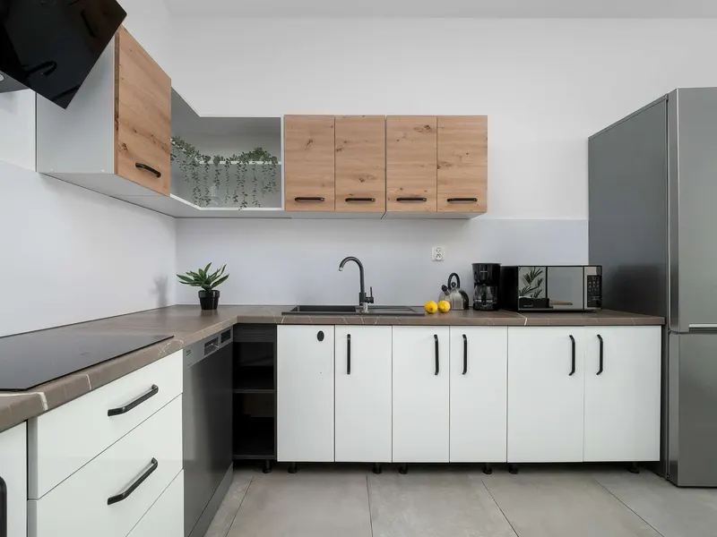 Modern Apartment with Parking | Close to the City Center – photo 3