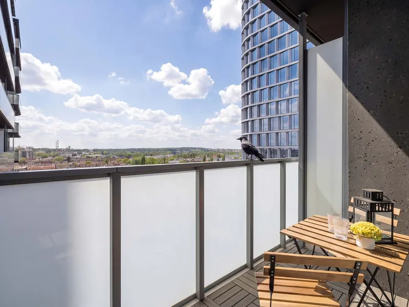 Modernes Appartement mit Balkon | Parkplatz | Arbeitsbereich – Foto 5